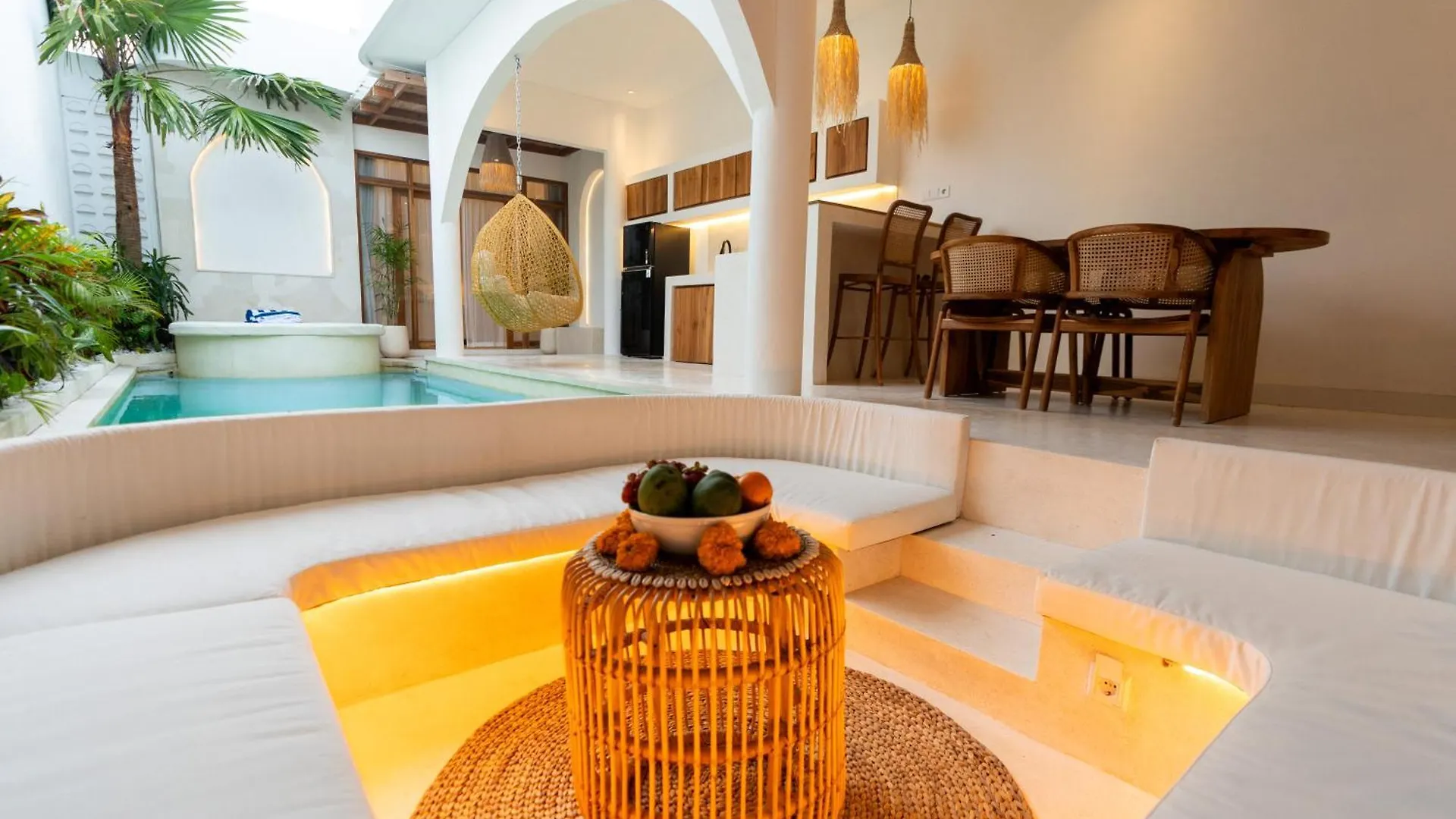 Sueno Villa Seminyak Семиньяк